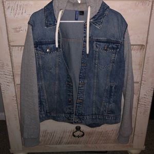 Jean Jacket with cloth sleeve.